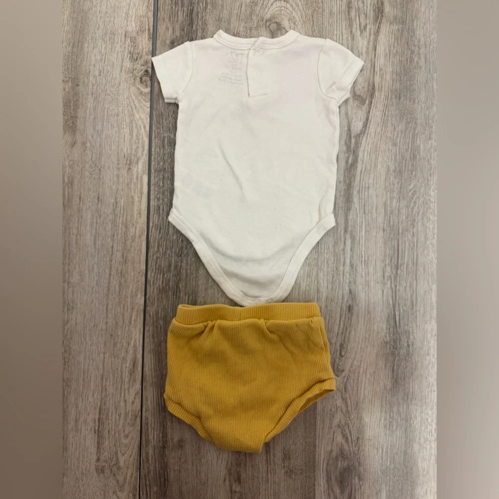 Rachel Zoe Here Comes The Sun Baby outfit